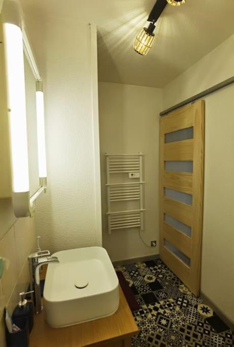 Cosy T1Bis Proche Centreville, Petit Port, Audencia Nantes Bagian luar foto